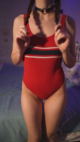 I wanna bounce my tiny college body on your cock...