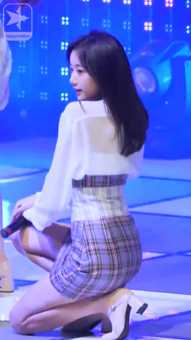 APRIL 181208 Naeun (Extended)