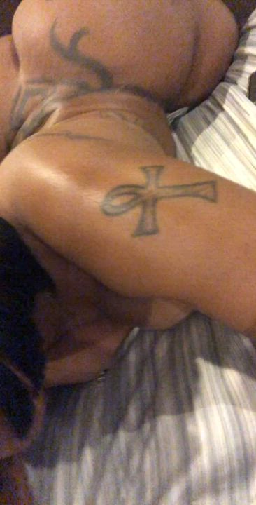 Big Ass MILF Twerking gif