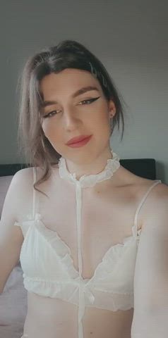 Hi! Am I good GF material?
