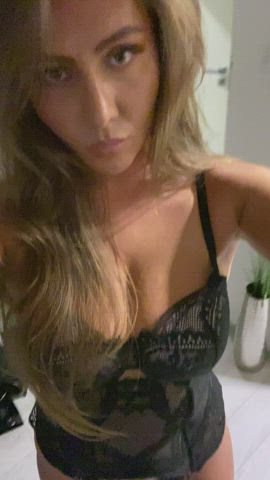 Hotwife Latina OnlyFans gif