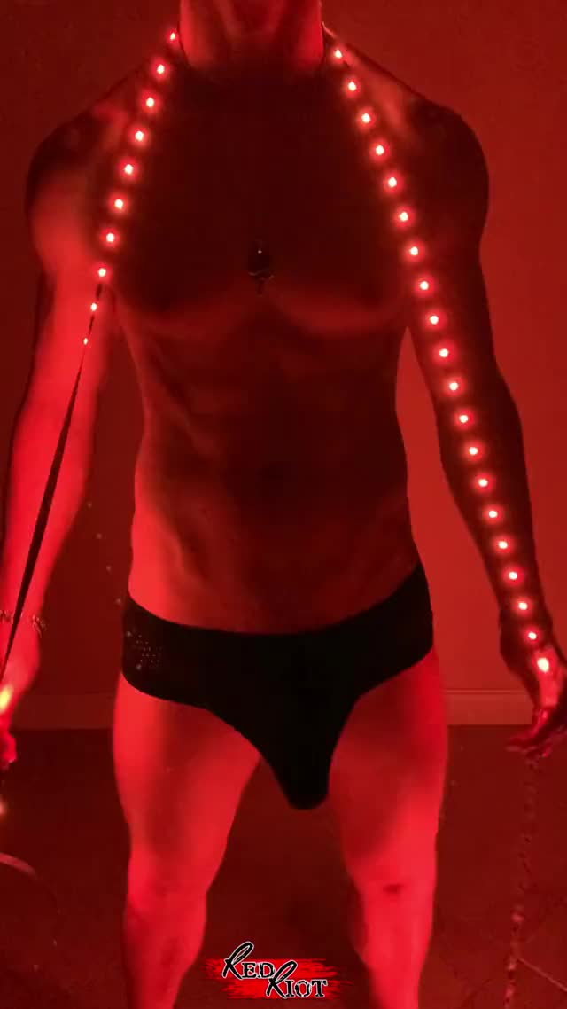 RedRiotNSFW
