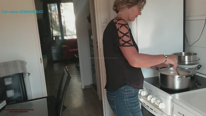 Amateur Big Ass Chubby Cumshot Facial Hairy Pussy Hardcore Mature Taboo gif