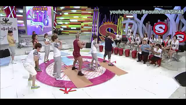 Super Junior funny sexy exercise + Shy Kyuhyun