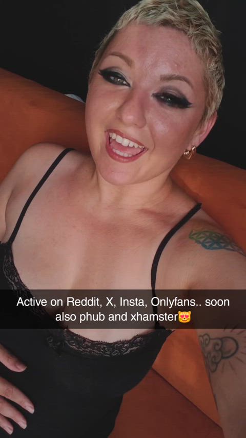 blonde curvy dutch homemade milf mature natural tits thick gif