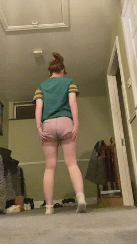 ass big ass british bubble butt flexible pale shorts teen tiktok gif
