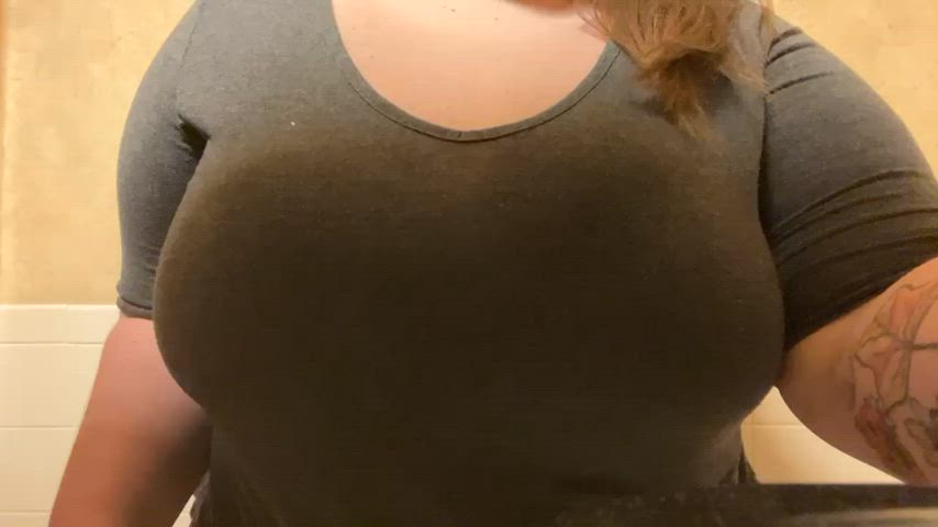 bbw flashing work gif