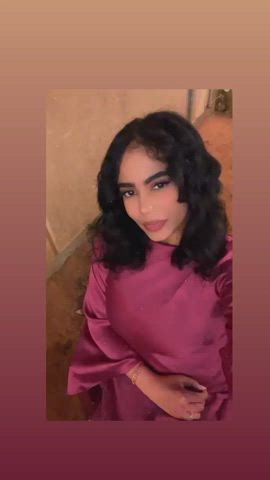 arab big tits lips muslim gif