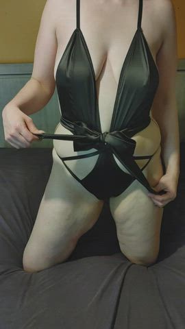 Heading out for the weekend so wanted to leave you guys one little tease well I am