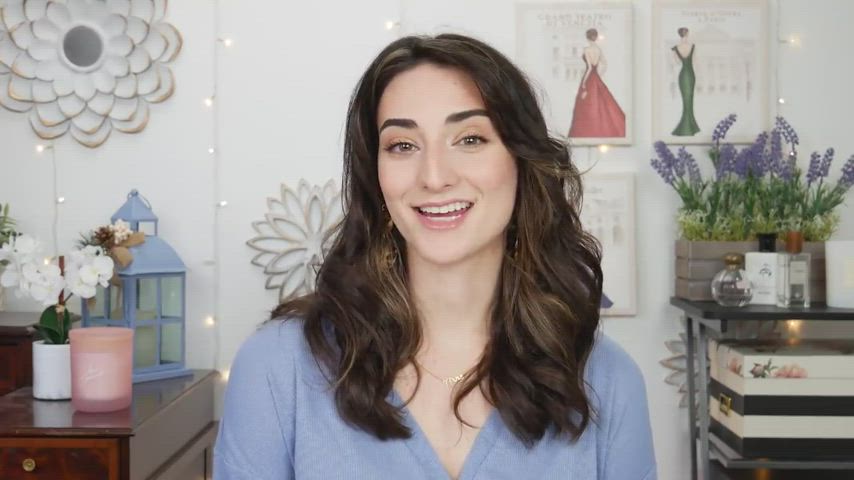 abigail celebrity clothed eye contact jewish non-nude pretty sfw gif