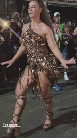 brazilian celebrity dancing heels milf gif