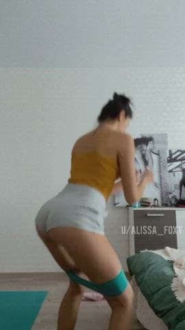 I’m looking for a personal trainer