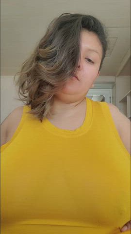 Slow motion titty drop/reveal