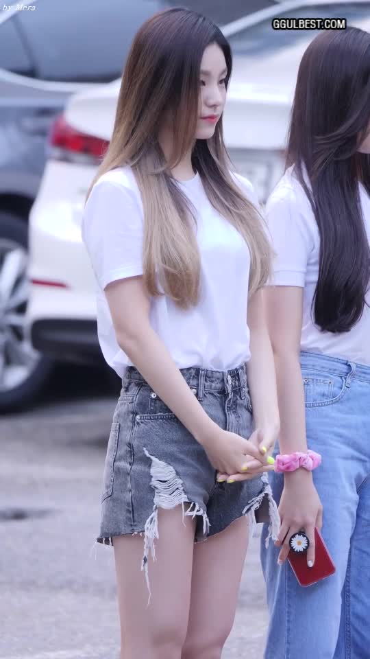 있지 예지 청순 생머리 (ITZY YEJI).gif