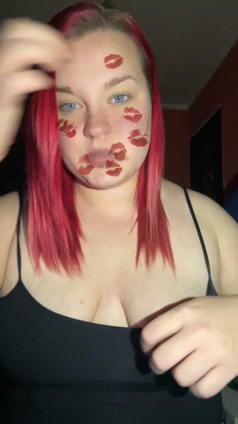 my natural boobs need sucking! are you willing?😈