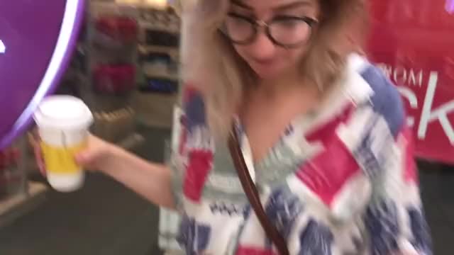 Gabbie looking super Buttery and PAWGing out