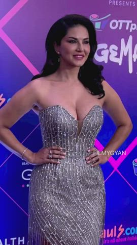 Sunny Leone Transition Edit (took me a while, would love to hear what you all think