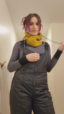 watch me start to strip out of my snow gear