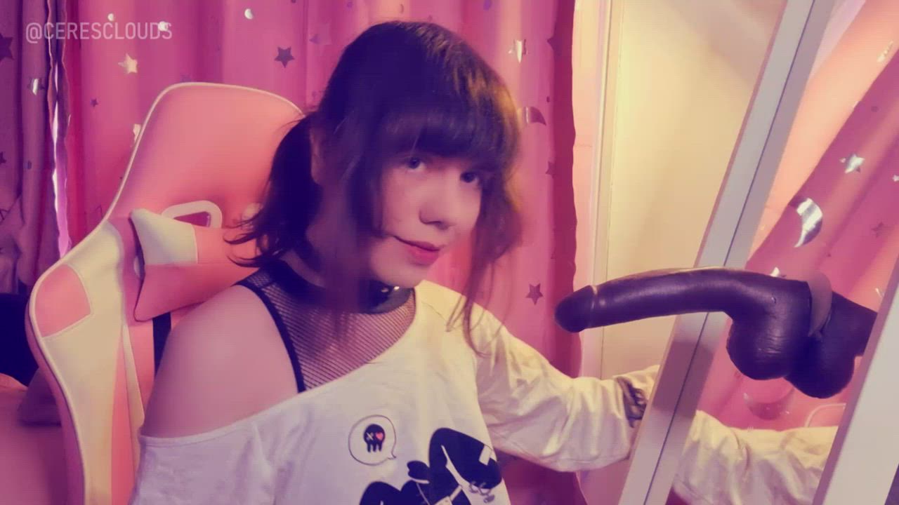 Your femboy throatslut (link has sound) <3