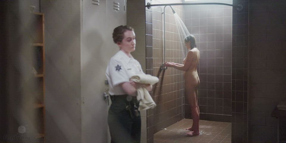 Elizabeth Olsen BRAND NEW nude scene in Love & Death Episode 5