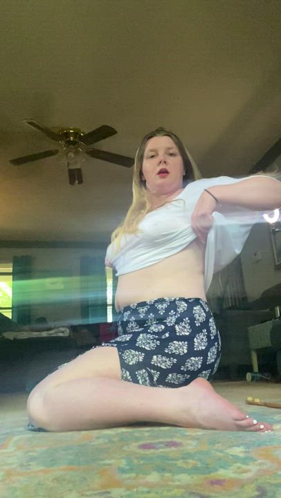 Amateur MILF Titty Drop Porn [GIF] by omghbomb