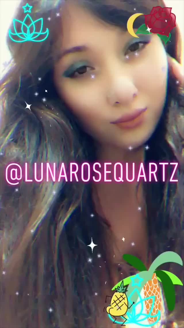 Slim Thicc Asian Latina <3 come and be teleported into my universe ;)