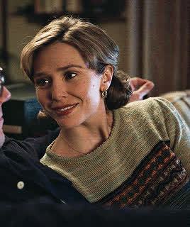 [F4M] Your Mother Elizabeth Olsen sits down next to you and sees your young cock