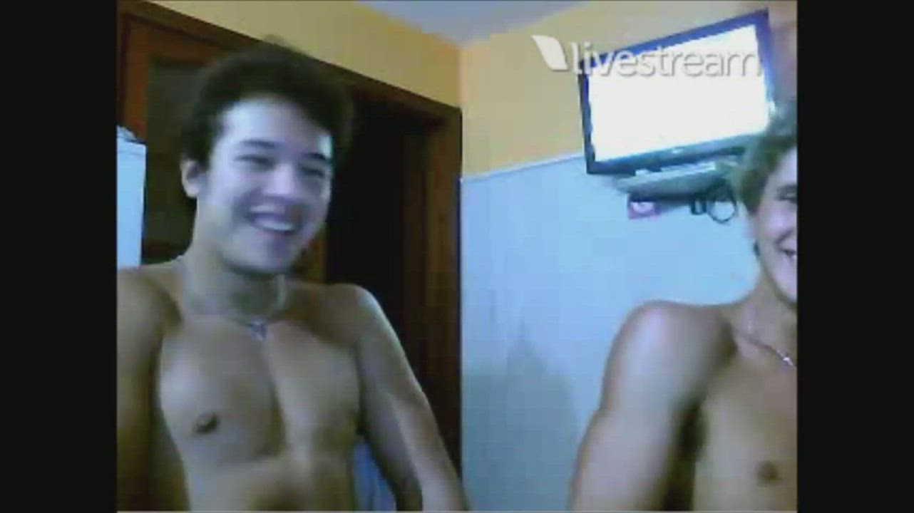 Armpits Gay Threesome Topless gif