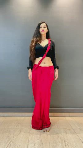 See comments for her instagram I'd and nudes