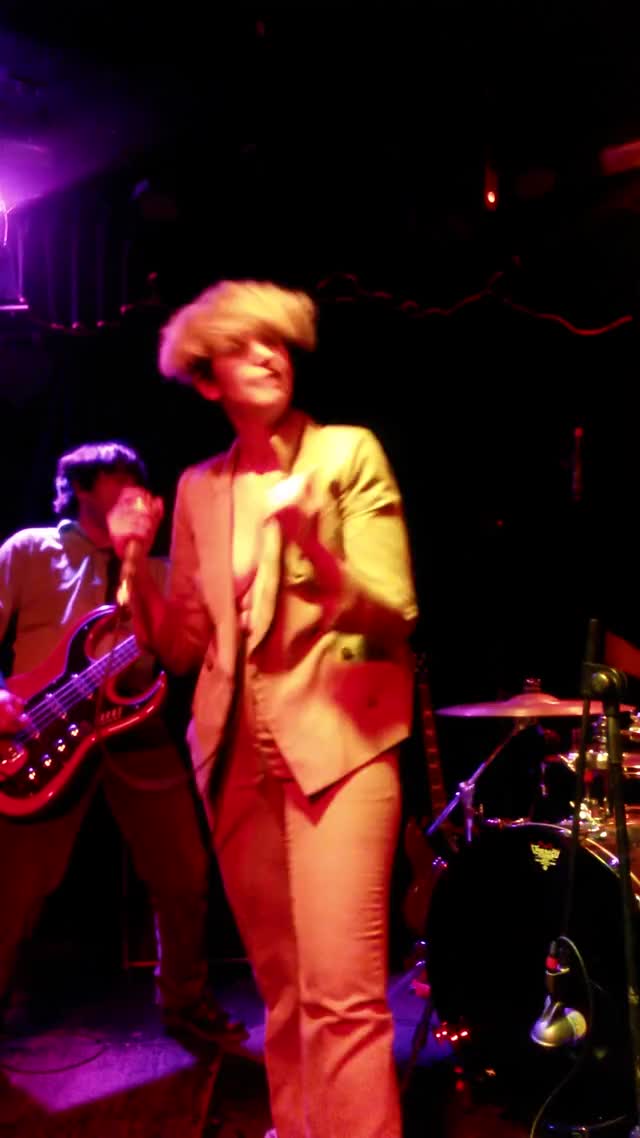 Que grosero - Jessy bulbo en El Imperial 28/08/15