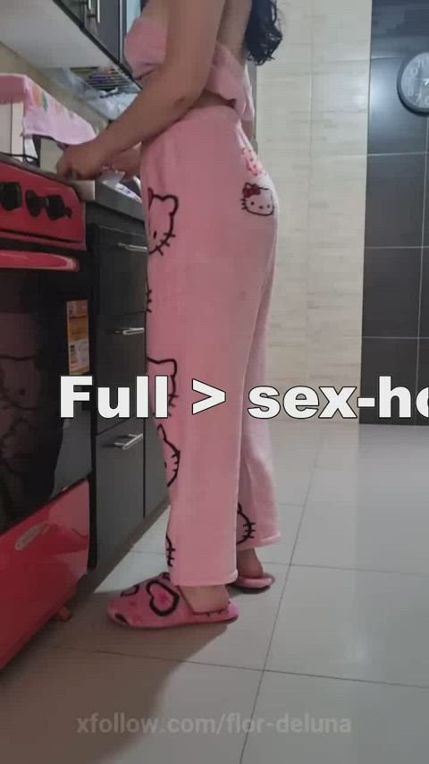 ashley johnson bo barah kandie monee madison reed sarah walker gif