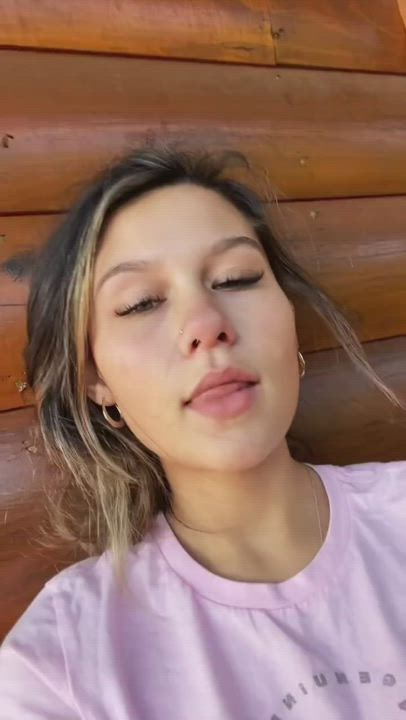SHES BACK LADS 😍 WAIT FOR THAT TIK-TOK ASS 🍑 FINALLY JOINS ONLYFNS ADN SHE