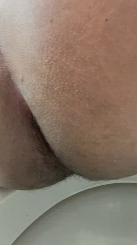 Big turds fills and clogs toilet