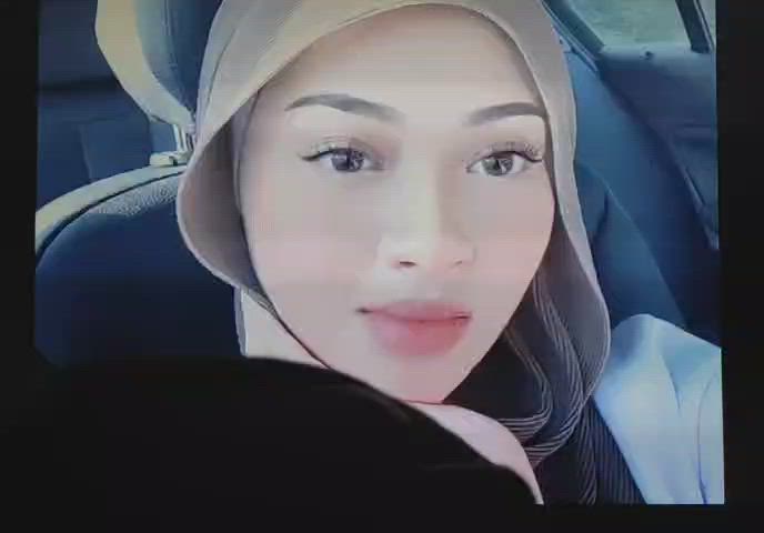 Hijab MILF Malaysian gif