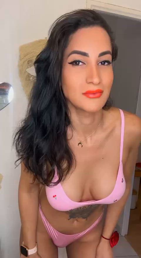 Have fun checking out all the hot stuff in this subreddit that I found. Link is in