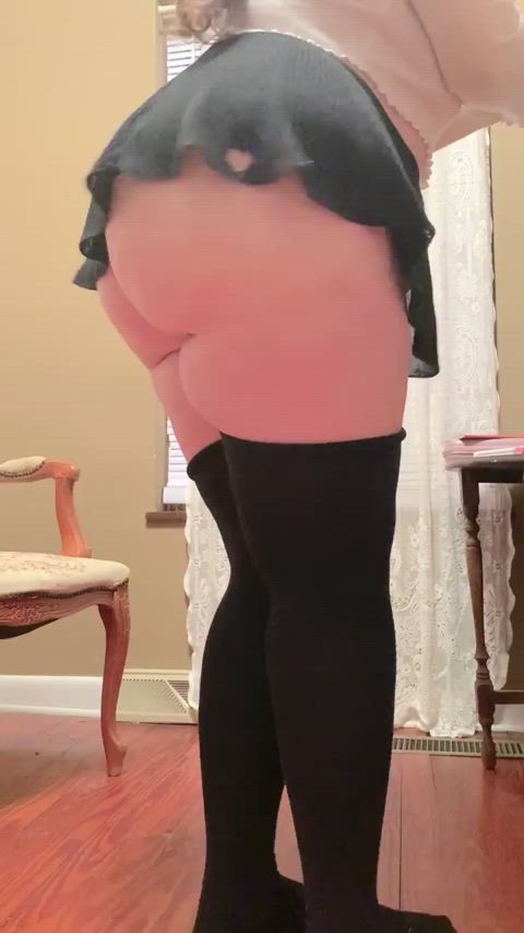 horny pawgs like me were born to be fucked [btbf]