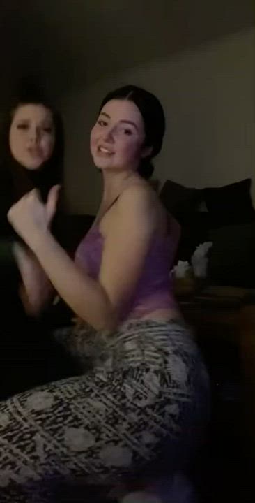 (19) PAWG British college student