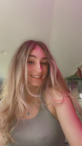 I haven’t posted in here in forever so hi again🥰