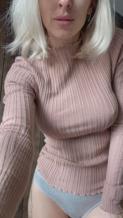 I want to see your attention! to know that I'm doing everything right