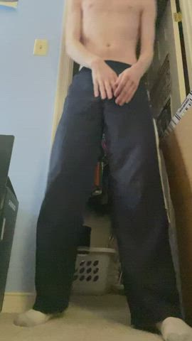 Any older women on here want to dominate my ginger cock? 😈
