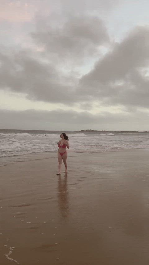 big ass big tits brunette huge tits latina natural tits pawg solo thick tits gif