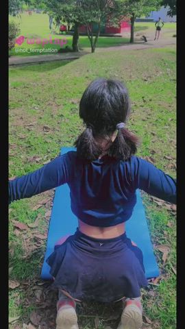 ass ass spread petite public tiktok yoga yoga pants gif