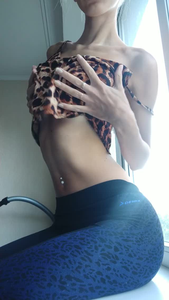 telari tits
