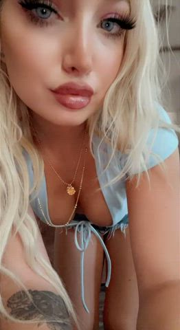 How hot am I on a scale of 1-10? 🔥