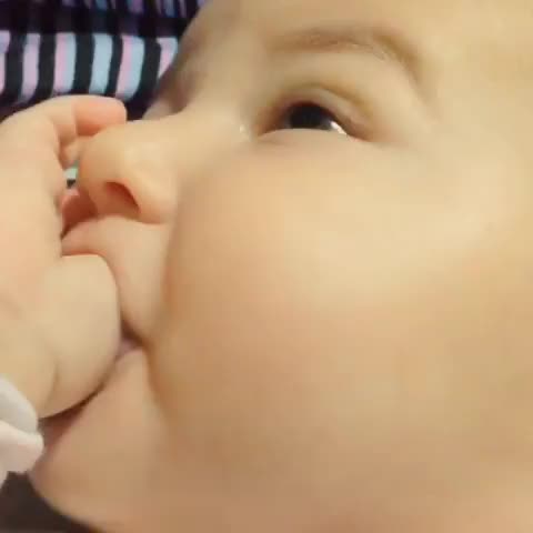 FUNNY BABY LIZZI