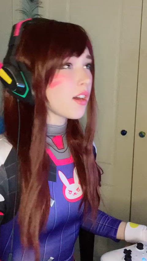 cosplay cute overwatch teen nsfw-cosplay gif