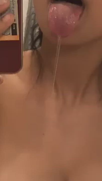 Anyone needs to be sucked off? <3