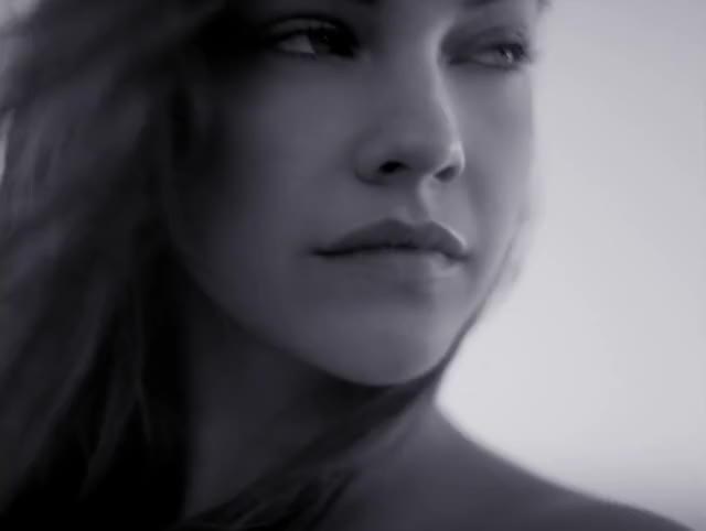 Barbara Palvin - Air di Gioia