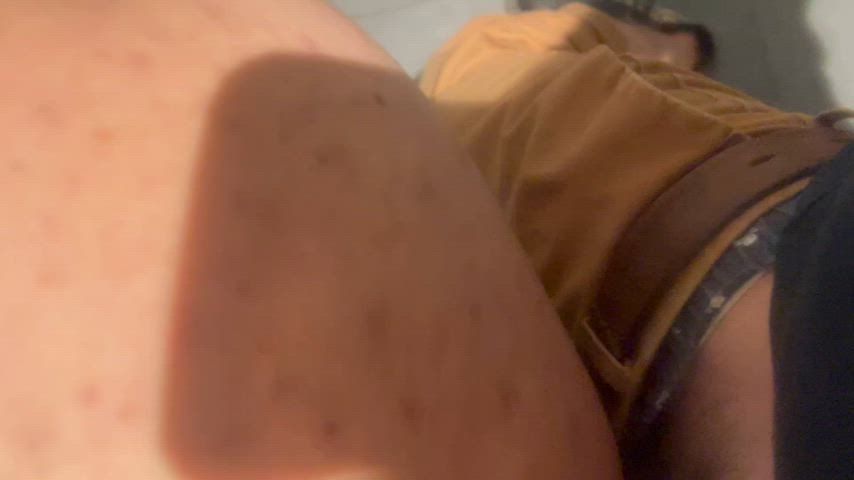 Public anon fuck @ hotel lobby bathroom in Ohio
