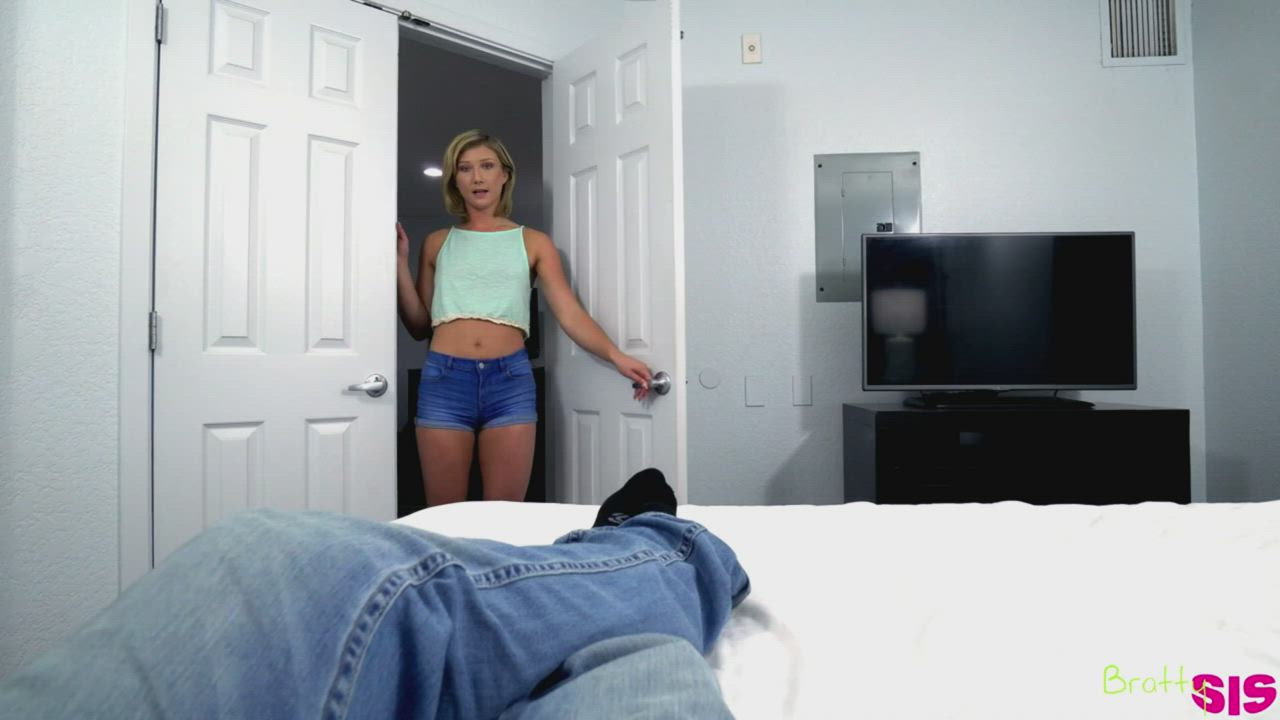 April Aniston